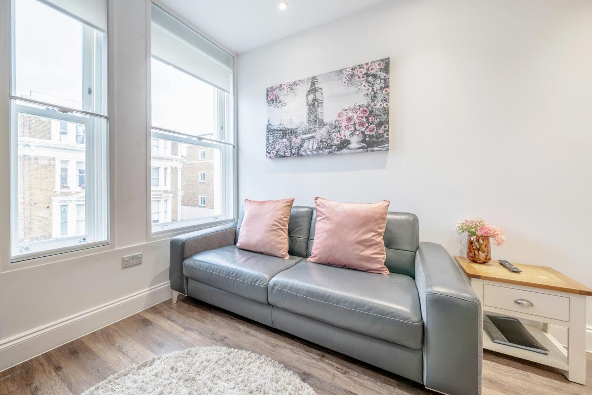 Bright & Modern 2-Bed Notting Hill Apartment Londen Buitenkant foto