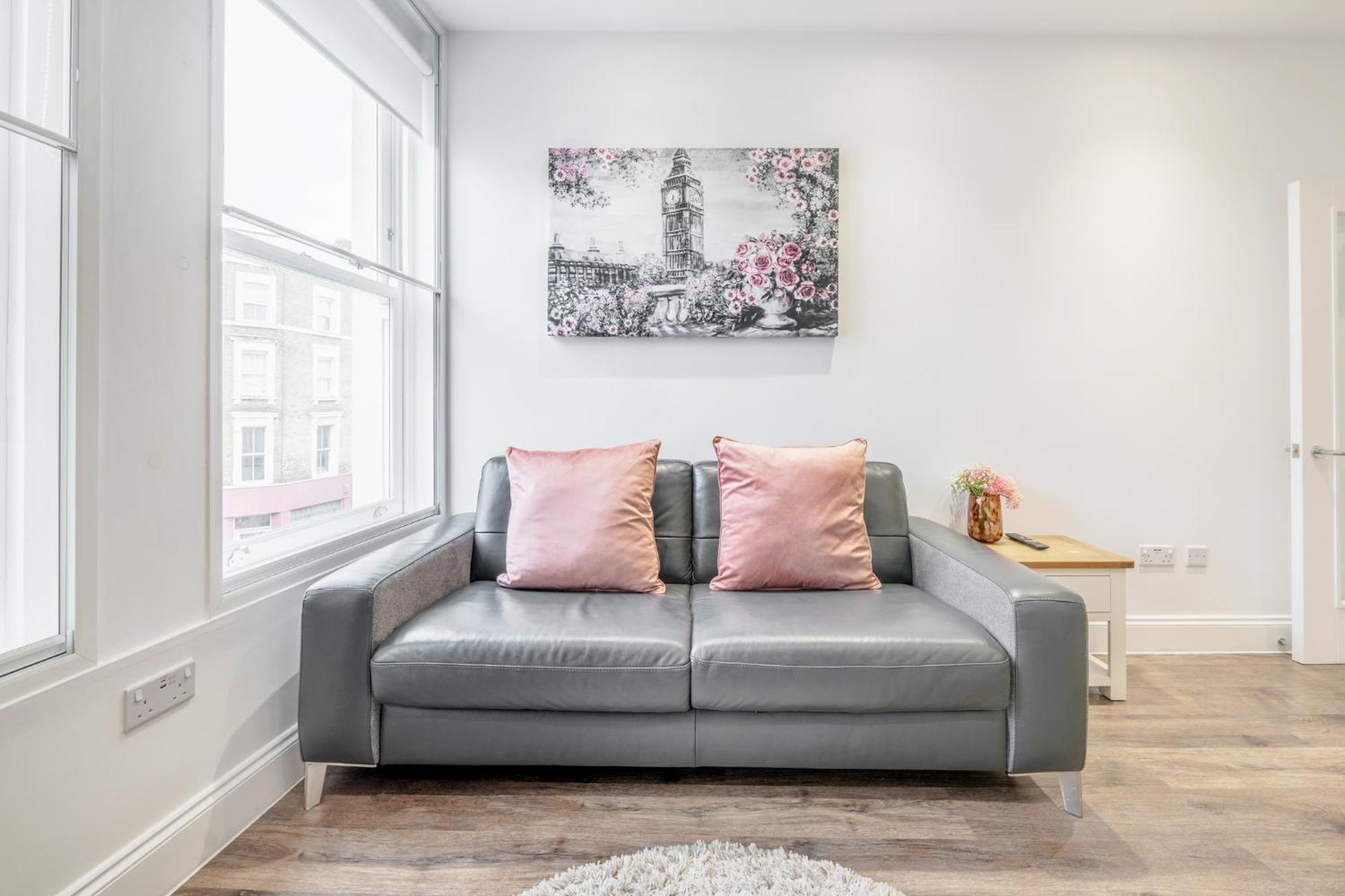 Bright & Modern 2-Bed Notting Hill Apartment Londen Buitenkant foto