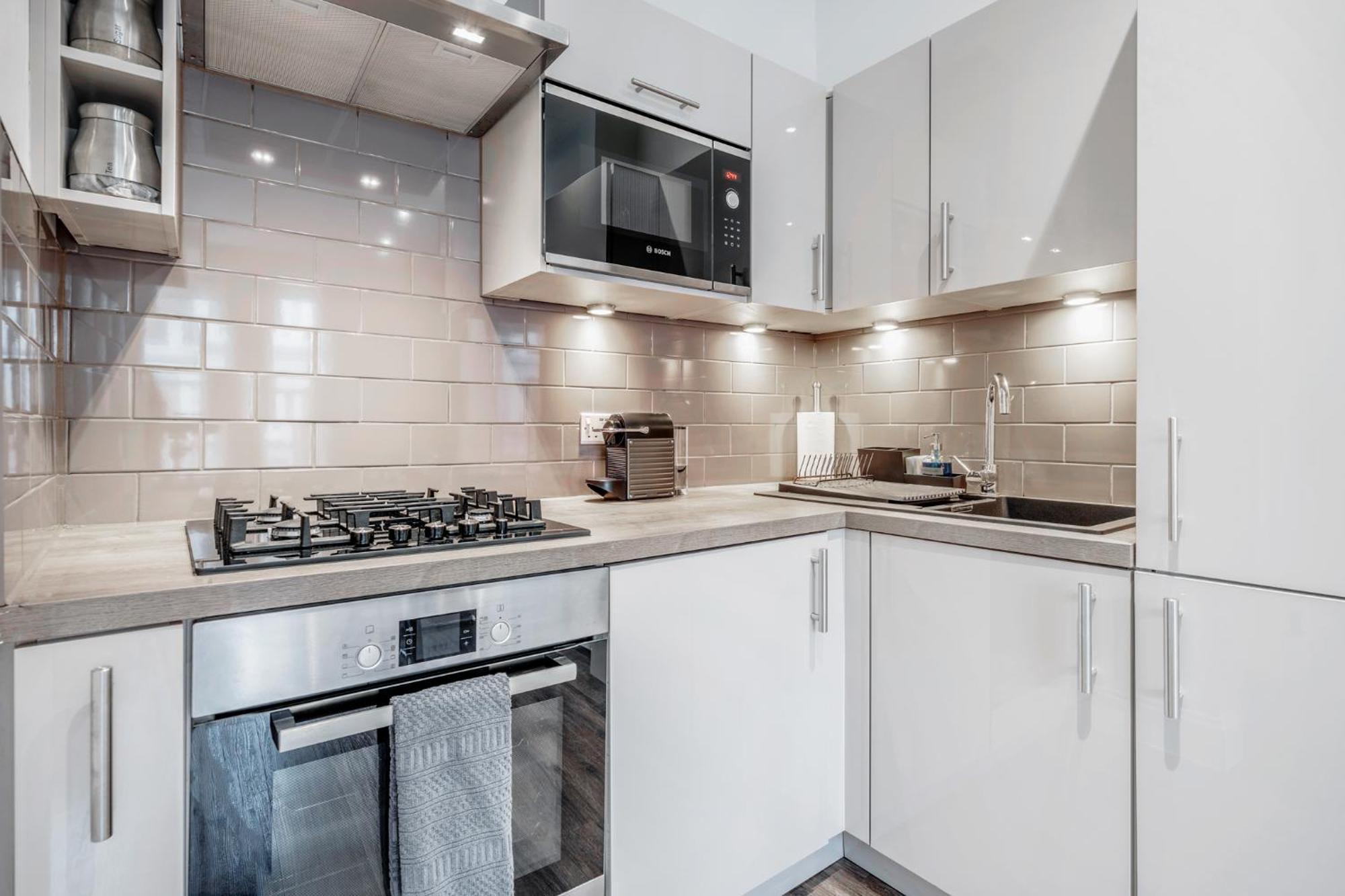 Bright & Modern 2-Bed Notting Hill Apartment Londen Buitenkant foto
