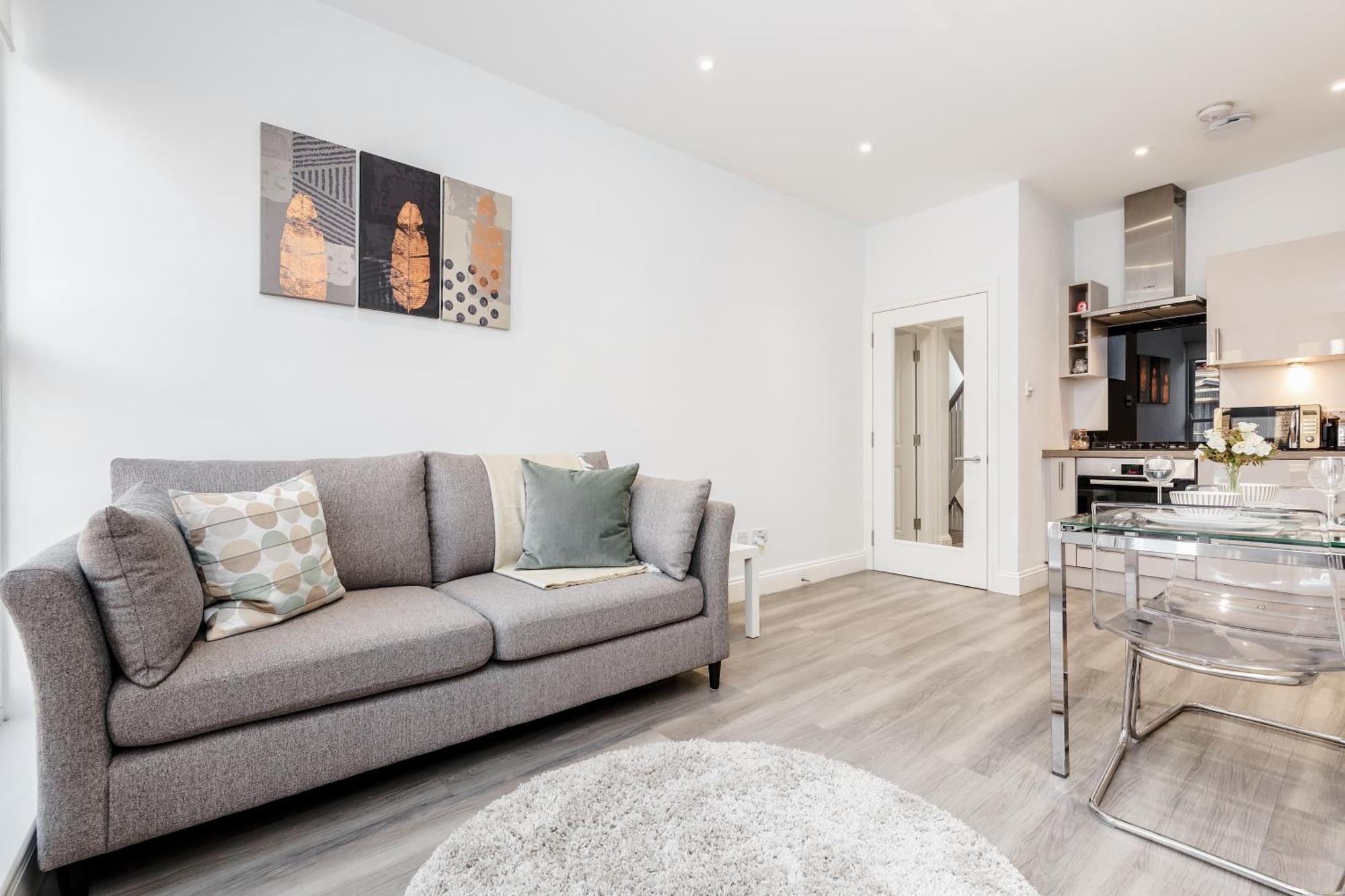 Bright & Modern 2-Bed Notting Hill Apartment Londen Buitenkant foto