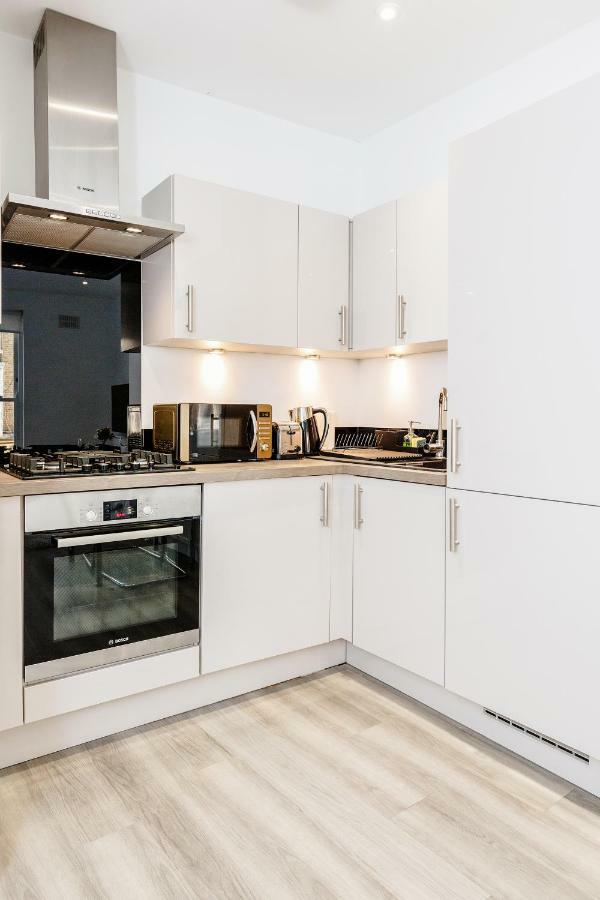 Bright & Modern 2-Bed Notting Hill Apartment Londen Buitenkant foto