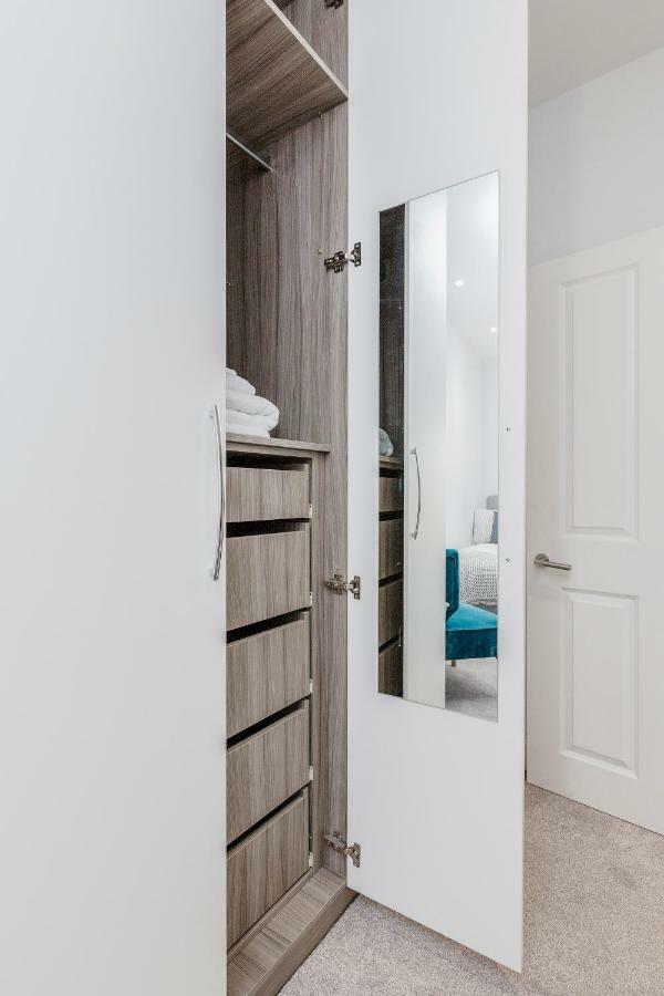 Bright & Modern 2-Bed Notting Hill Apartment Londen Buitenkant foto
