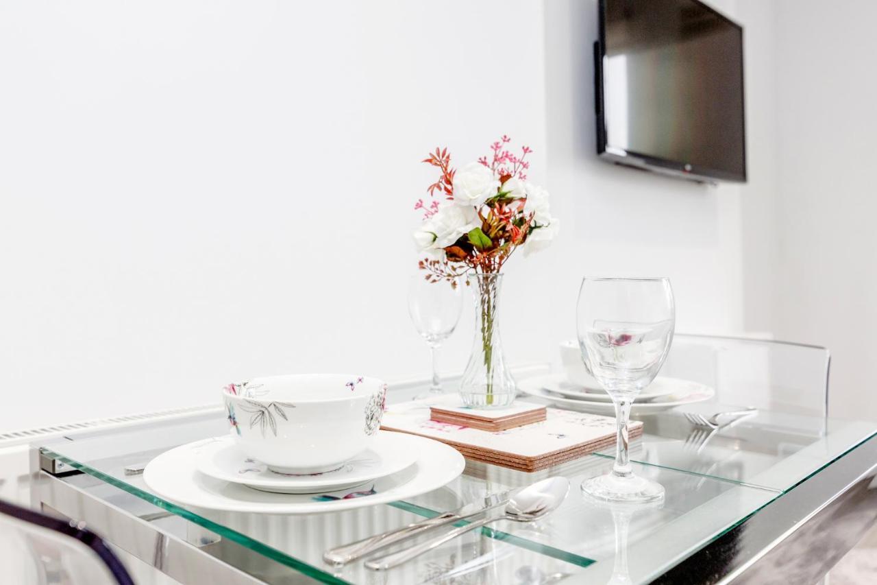 Bright & Modern 2-Bed Notting Hill Apartment Londen Buitenkant foto