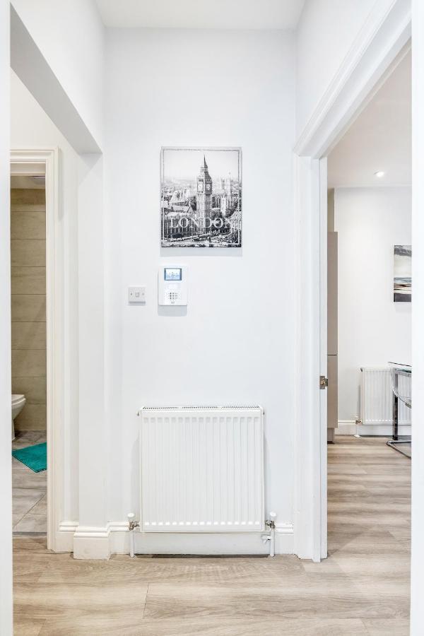 Bright & Modern 2-Bed Notting Hill Apartment Londen Buitenkant foto