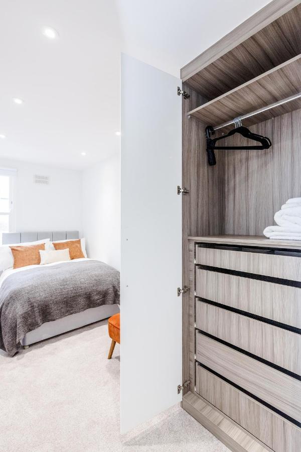 Bright & Modern 2-Bed Notting Hill Apartment Londen Buitenkant foto